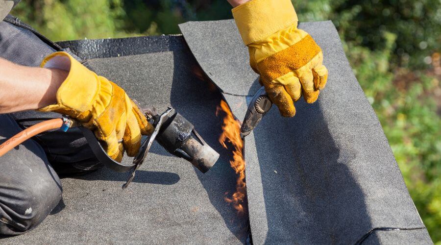 Expert Emergency Roof Repairs services in Hughes, AR